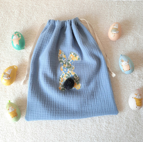 Pâques cadeau enfant ce sac en gaze de coton décoré d un lapin en tissu Liberty est idéal pour la chasse aux oeufs de pâques