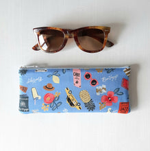 Charger l'image dans la galerie, Etui à lunettes souple en tissu Rifle Paper Co / étui à lunettes de soleil molletonné