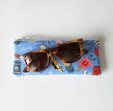 Charger l'image dans la galerie, Etui à lunettes souple en tissu Rifle Paper Co / étui à lunettes de soleil molletonné