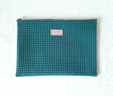 Charger l'image dans la galerie, Grande pochette zippée / Grande pochette coton nid d'abeille / Trousse en tissu grand format / Cadeau femme