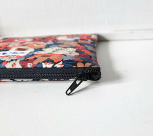 Pochette matelassée en tissu Liberty Thorpe / trousse à bijoux liberty of London / trousse voyage