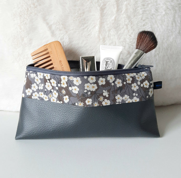 Trousse à maquillage gris et tissu Liberty Mitsi / Trousse de toilette femme