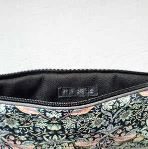 Etui à lunettes molletonné en tissu Liberty of London Strawberry Thief / Cadeau femme