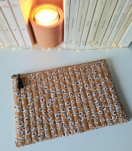Housse molletonnée pour tablette iPad (Pro, Air, Mini) en tissu léopard