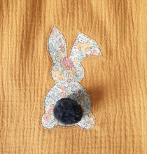Charger l&#39;image dans la galerie, Petit sac enfant en double gaze de coton Safran et lapin en Liberty